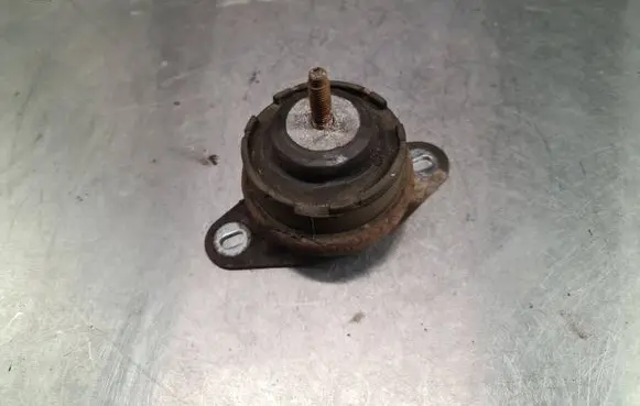 Peugeot 407 Engine mount bracket 720380