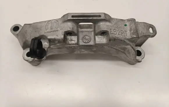 Peugeot 3008 II Engine mounting bracket 9854066580