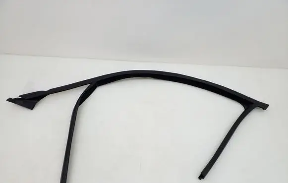 Mercedes-Benz C W204 Other front door trim element A2047250125