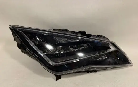Seat Leon (5F) Headlight/headlamp 5F1941008D