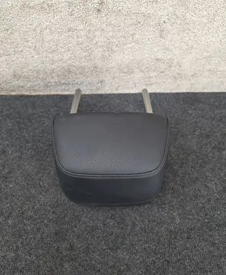 Porsche Cayenne (92A) Rear seat headrest 