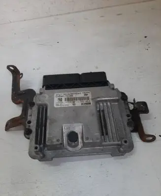 Hyundai i30 Engine control unit/module 391112A943
