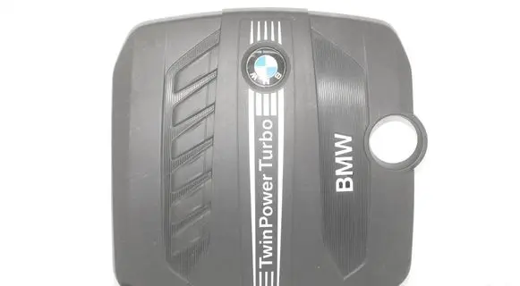 BMW 3 F30 F35 F31 Engine cover (trim) 7823215 8511484 11148511484