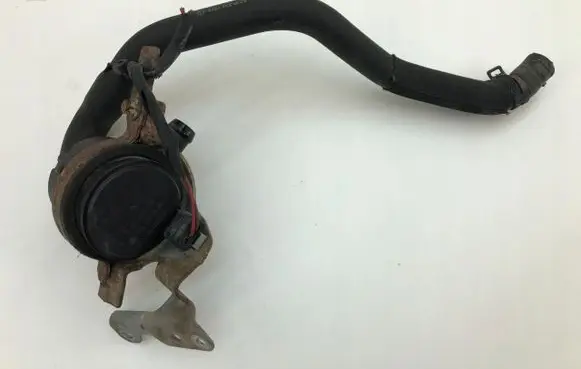Mercedes-Benz A W176 Electric auxiliary coolant/water pump