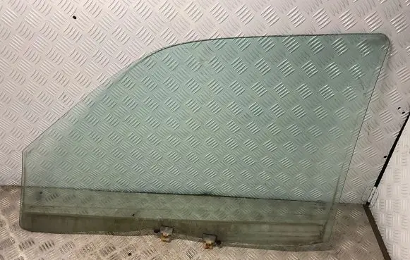 Opel Frontera B Front door window glass four-door