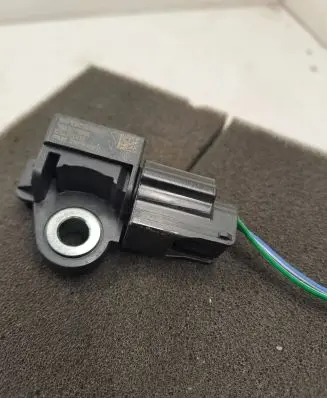 Dacia Sandero III Airbag deployment crash/impact sensor 988307904R
