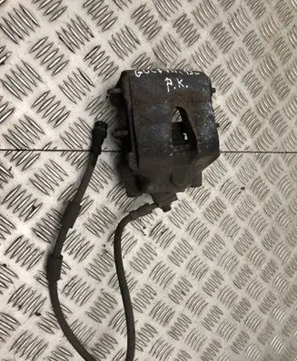 Volkswagen Golf VII Front brake caliper