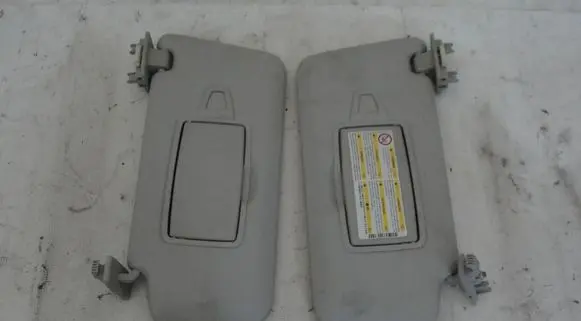 Mercedes-Benz B W246 W242 Sun visor brak
