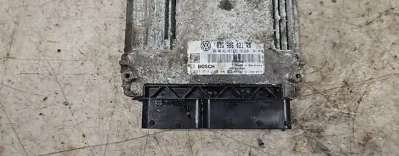 Volkswagen Touran I Engine control unit/module 03G906021RQ 0281014139 03G906021AB