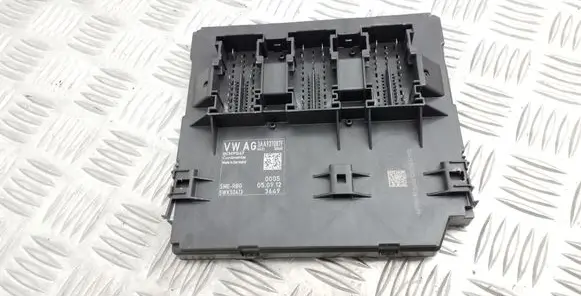 Volkswagen PASSAT B7 Comfort/convenience module 3AA937087F 5WK50413