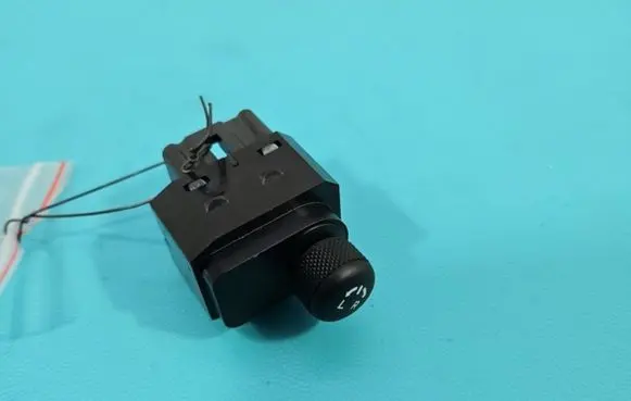 Suzuki Vitara (LY) Electric window control switch IMPRK1430621