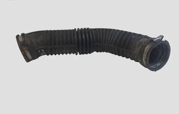 Renault Master III Turbo air intake inlet pipe/hose