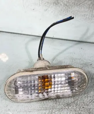 Ford Focus Front fender indicator light 4m5a13k309aa