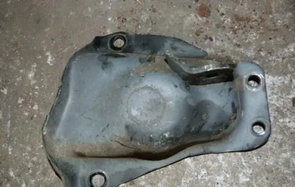 Mercedes-Benz Sprinter W906 Front lower control arm/wishbone 9063221109