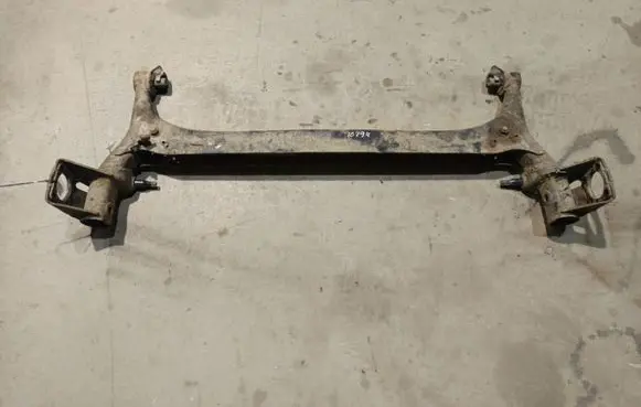 Toyota Corolla Verso AR10 Rear subframe 