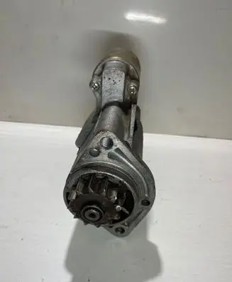 Nissan Navara D22 Starter motor 23300VK500 M002T80571