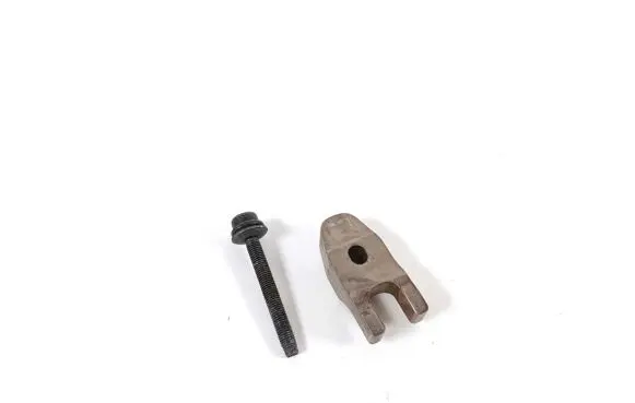 Volvo V60 Fuel Injector clamp holder 31303614