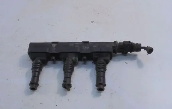 Opel Corsa C High voltage ignition coil 0221503014
