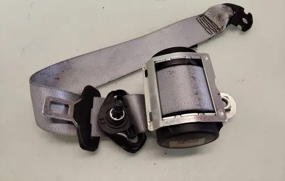 Opel Corsa D Rear seatbelt 609160500A