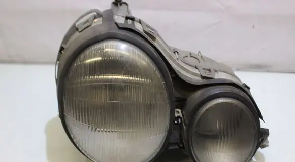 Mercedes-Benz E W210 Headlight/headlamp