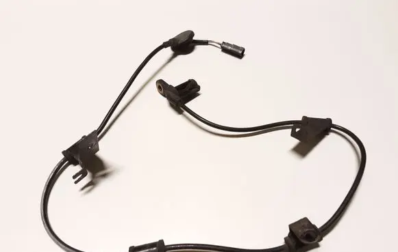 Mazda Tribute ABS rear brake sensor YL842C190AL 25071160564