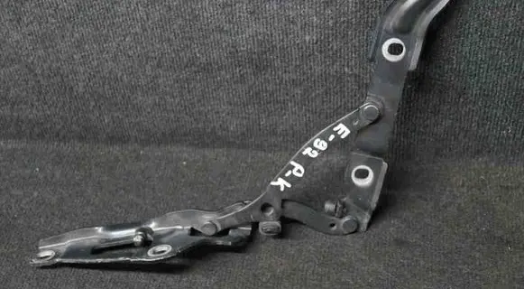 BMW 3 E92 E93 Tailgate/trunk/boot hinge 7060628