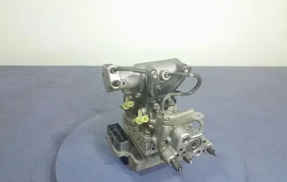Toyota Prius+ (ZVW40) ABS Pump 47210-47360