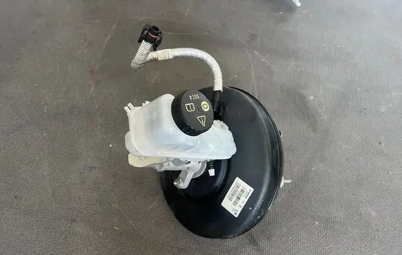 Renault Megane IV Brake booster 472104789R 16020 20437788643
