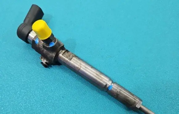 Fuel injector