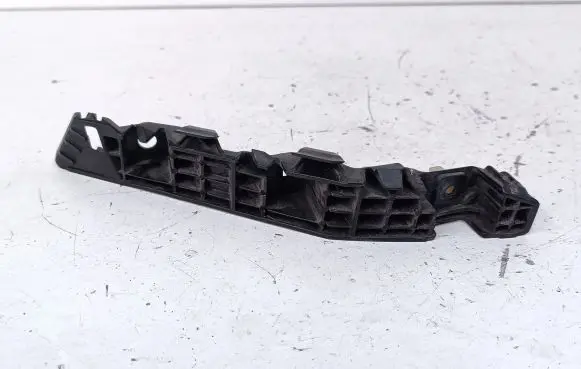 KIA Sportage Front bumper mounting bracket