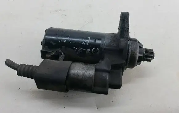 Volkswagen Caddy Starter motor 02E911023H