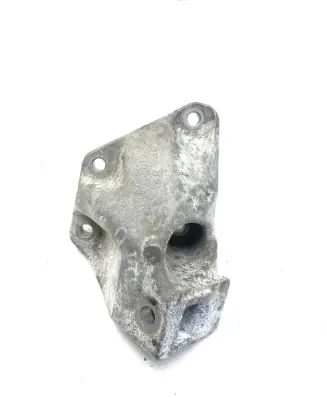 BMW 5 F10 F11 Engine mounting bracket 6777622