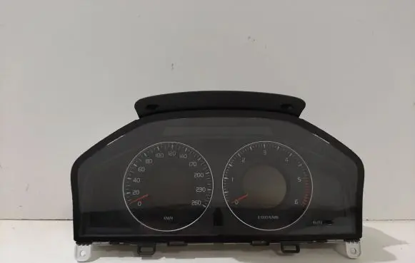 Volvo V70 Speedometer (instrument cluster) 36002598 31270899AA 69399270U