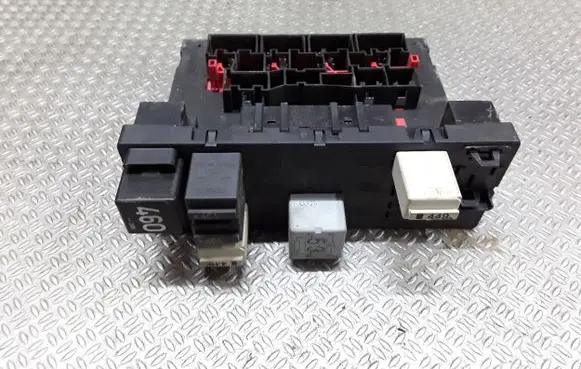 Volkswagen Caddy Comfort/convenience module 1K0937049N