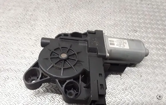 Volvo S80 Front door window regulator motor 970713101