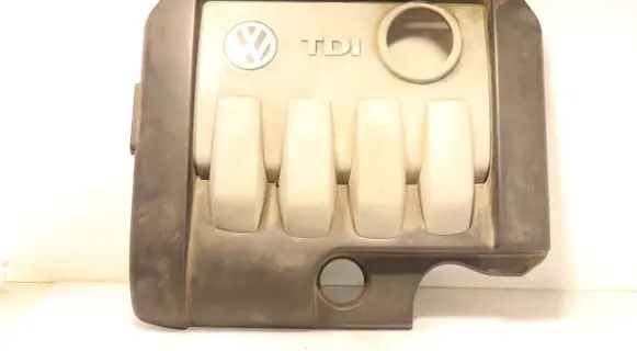 Volkswagen Golf V Engine cover (trim)