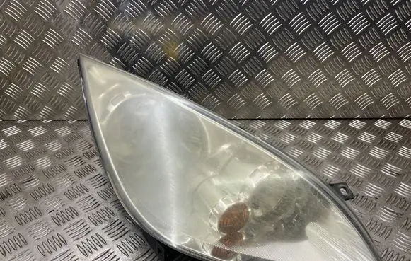 Mitsubishi Colt Headlight/headlamp 0301208202
