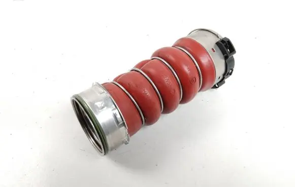 BMW X6 F16 Intercooler hose/pipe 7807987