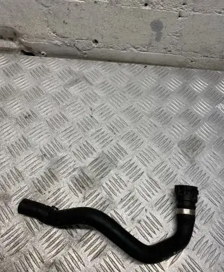 BMW 1 F20 F21 Engine coolant pipe/hose 9208182