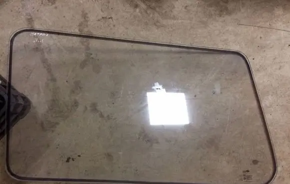 Nissan Patrol 260 Rear side window 43R000042