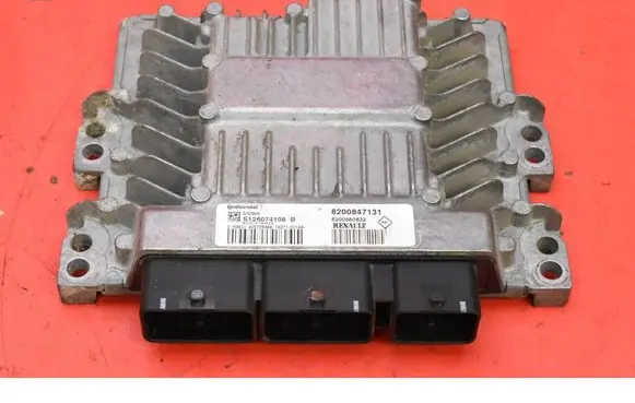 Renault Clio III Engine control unit/module ECU 8200847131