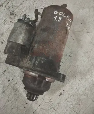 Volkswagen Golf IV Starter motor CDLF4
