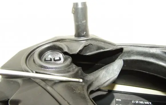Mercedes-Benz E W212 Fuel tank cap A2126300067