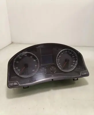 Volkswagen Golf Plus Speedometer (instrument cluster) 1K0920861A V0020000 VWZ7Z0E1708134