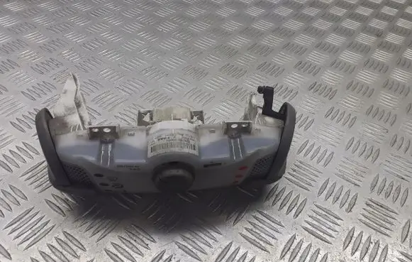 Peugeot 107 Interior fan control switch 69617004