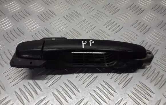 Toyota Corolla Verso E121 Front door exterior handle/bracket 