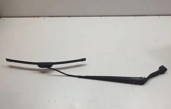 KIA Sorento Front wiper blade arm