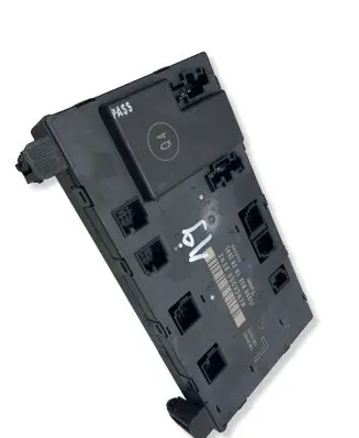 Mercedes-Benz CLK A209 C209 Door control unit/module 2098201926