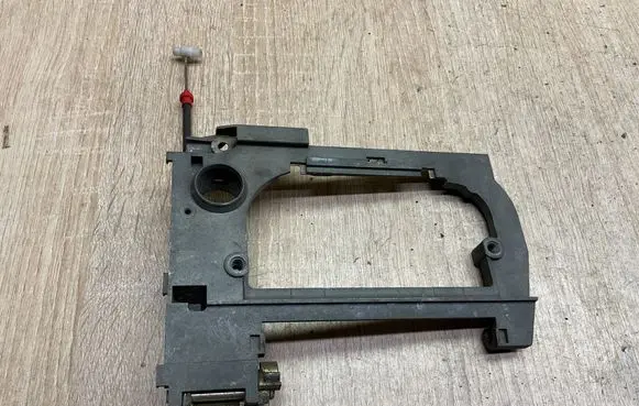 BMW 5 E39 Front door exterior handle/bracket 