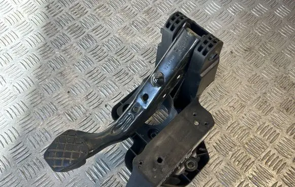 Seat Ibiza IV (6J,6P) Brake pedal 6R1721058D 2835265